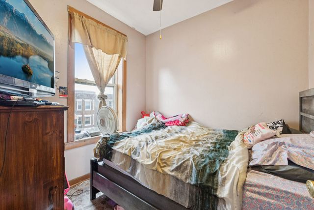 1012 N RIDGEWAY Avenue, Chicago, IL 60651