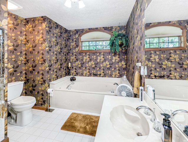 2775 E State Road 28, Frankfort, IN 46041