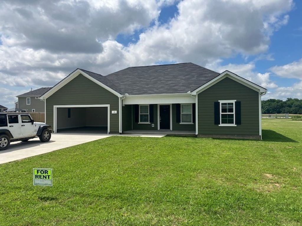 16 Frost St, Decherd, TN 37324