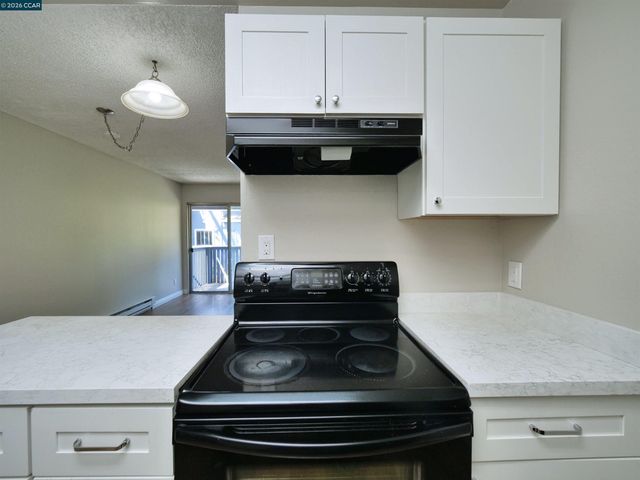 405 Piccadilly Place 24, San Bruno, CA 94066