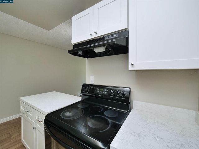 405 Piccadilly Place 24, San Bruno, CA 94066