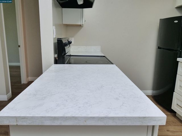405 Piccadilly Place 24, San Bruno, CA 94066