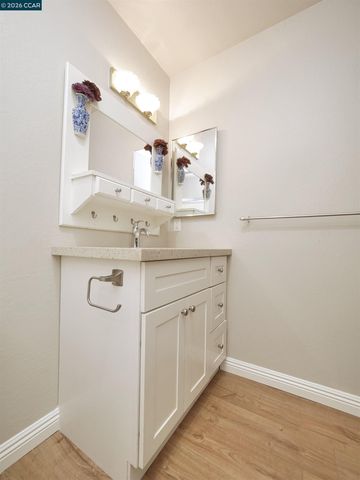 405 Piccadilly Place 24, San Bruno, CA 94066