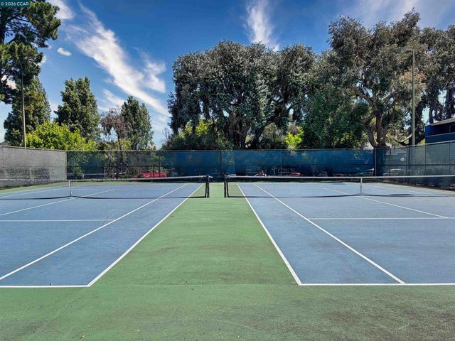 405 Piccadilly Place 24, San Bruno, CA 94066