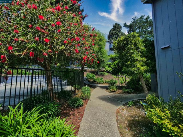 405 Piccadilly Place 24, San Bruno, CA 94066