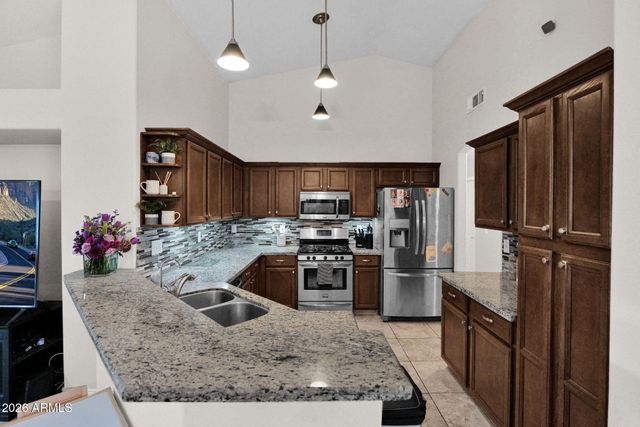 1141 E BRUCE Avenue, Gilbert, AZ 85234