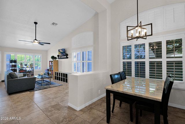 1141 E BRUCE Avenue, Gilbert, AZ 85234