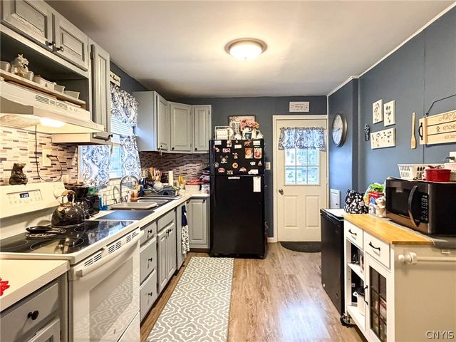 212 Roosevelt Drive, Utica, NY 13502