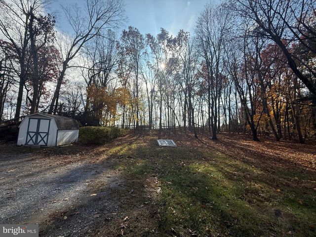 198 GLENROSE RD, Coatesville, PA 19320