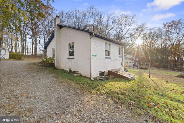 198 GLENROSE RD, Coatesville, PA 19320