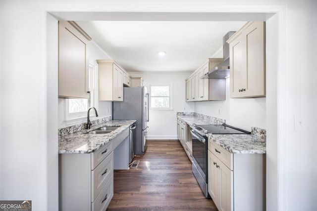 634 Pine Ridge Street, Perry, GA 31069