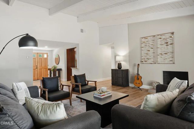 5351 Dubois Avenue, Los Angeles, CA 91367