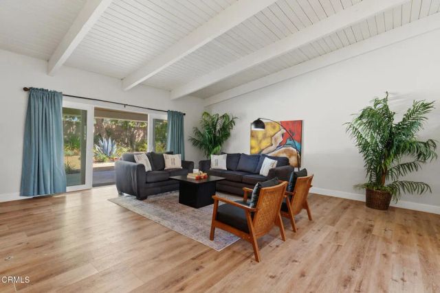 5351 Dubois Avenue, Los Angeles, CA 91367