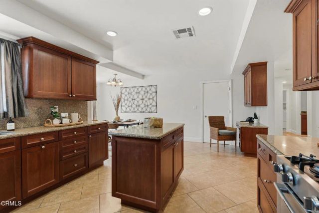 5351 Dubois Avenue, Los Angeles, CA 91367