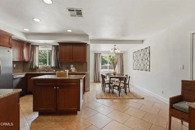 5351 Dubois Avenue, Los Angeles, CA 91367