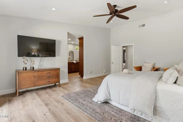 5351 Dubois Avenue, Los Angeles, CA 91367
