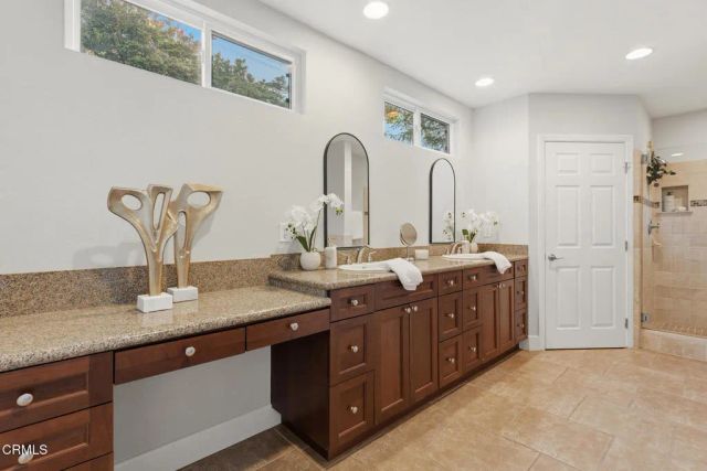 5351 Dubois Avenue, Los Angeles, CA 91367