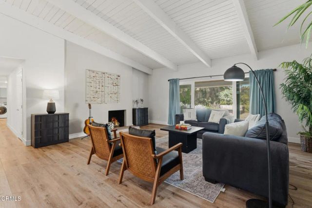 5351 Dubois Avenue, Los Angeles, CA 91367