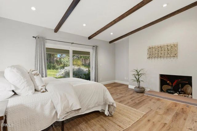 5351 Dubois Avenue, Los Angeles, CA 91367