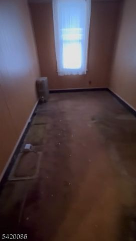 22 Woodland Ave, Jersey City, NJ 07305