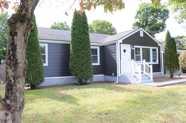 158 Woodcrest Rd, Springfield, MA 01029