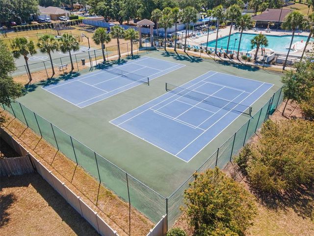 518 ROYAL RIDGE STREET, Valrico, FL 33594