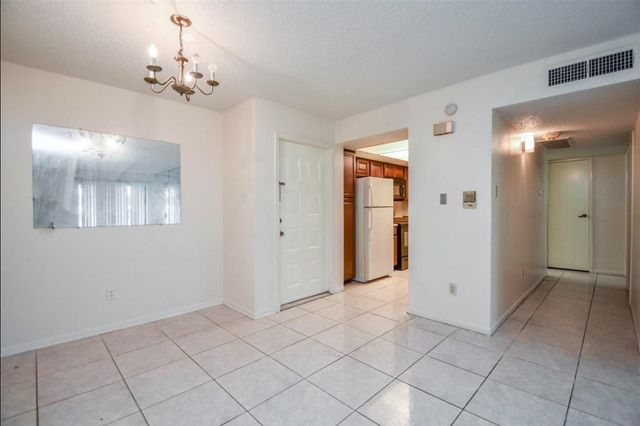 2818 S Bartell Drive S 6, Houston, TX 77054