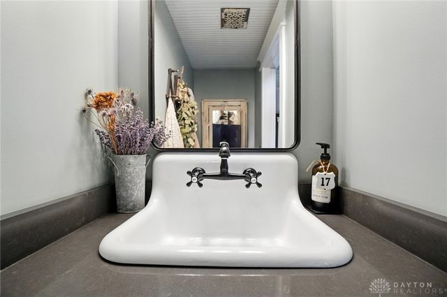 4167 Harveysburg Road, Waynesville, OH 45068