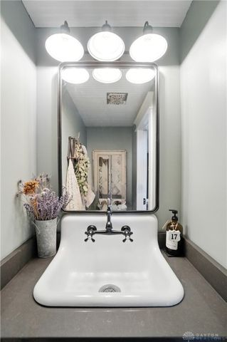 4167 Harveysburg Road, Waynesville, OH 45068