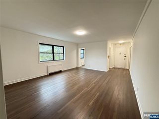 3001 Edwin Avenue 5A, Fort Lee, NJ 07024
