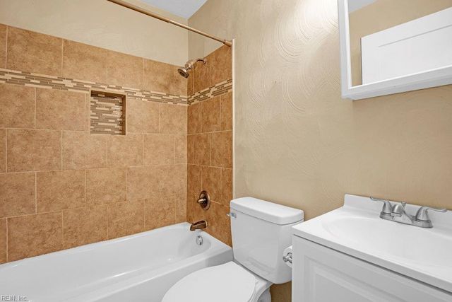 1605 Laurel AVE, Chesapeake, VA 23325