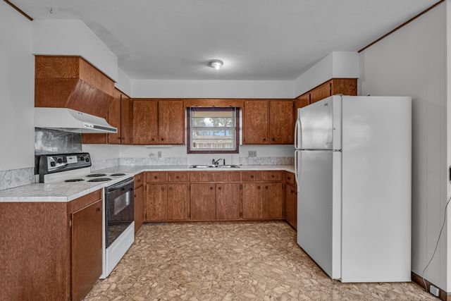 1614 10th Street, West Plains, MO 65775