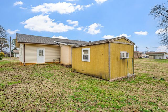 1614 10th Street, West Plains, MO 65775