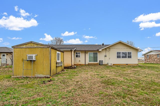 1614 10th Street, West Plains, MO 65775