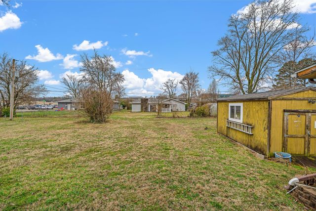 1614 10th Street, West Plains, MO 65775