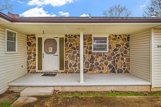 1614 10th Street, West Plains, MO 65775