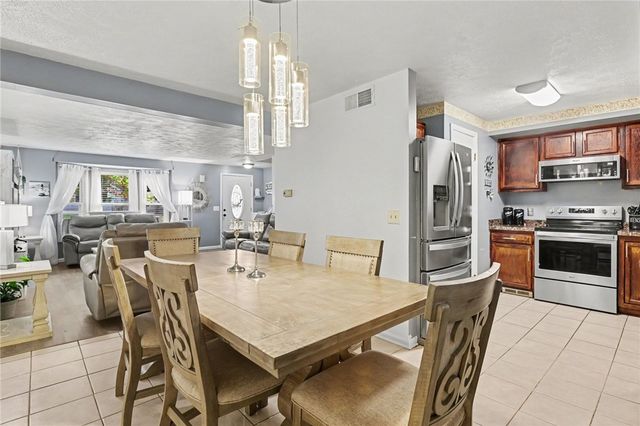 333 Knapp Avenue, Irondequoit, NY 14609