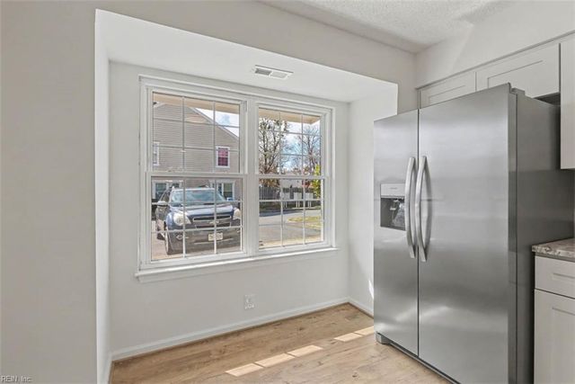 396 Rivers Ridge CIR, Newport News, VA 23608