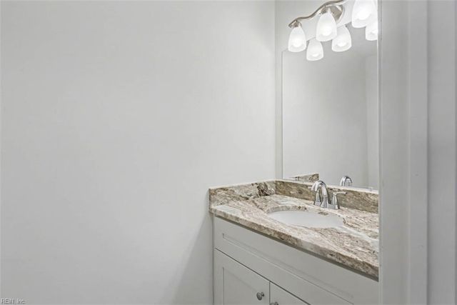 396 Rivers Ridge CIR, Newport News, VA 23608