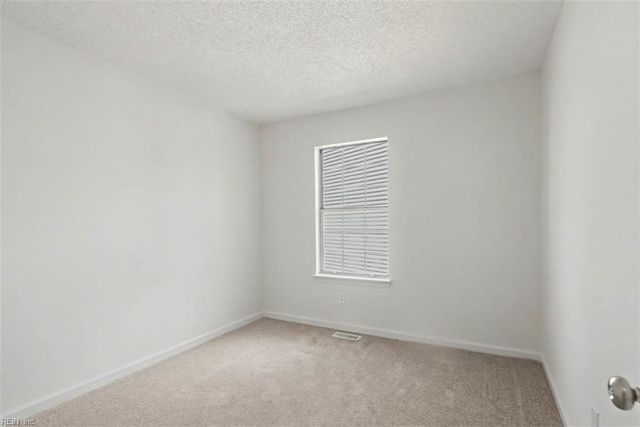 396 Rivers Ridge CIR, Newport News, VA 23608