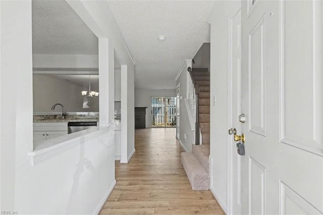 396 Rivers Ridge CIR, Newport News, VA 23608