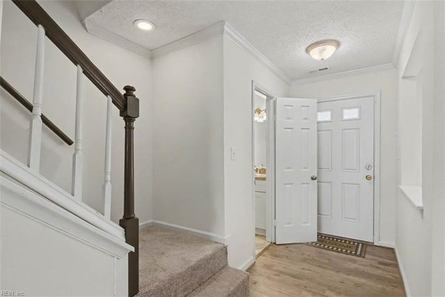 396 Rivers Ridge CIR, Newport News, VA 23608