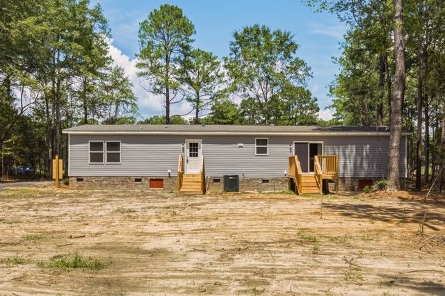 1370 Hudson Road, Summerton, SC 29148