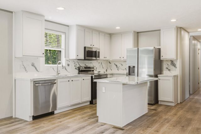 1370 Hudson Road, Summerton, SC 29148