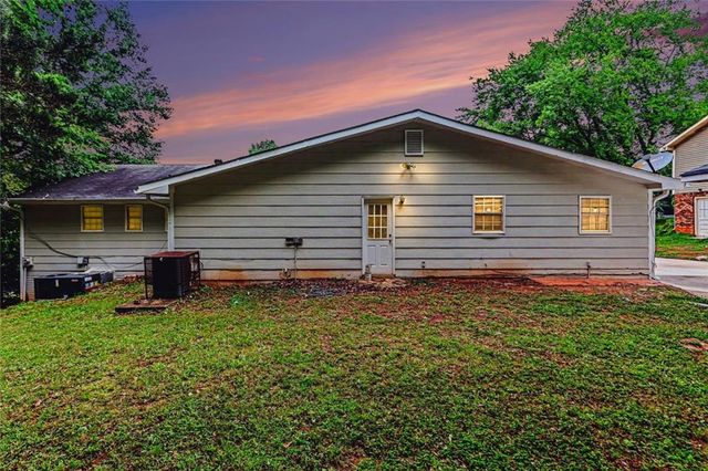2353 Shire Court, Austell, GA 30106