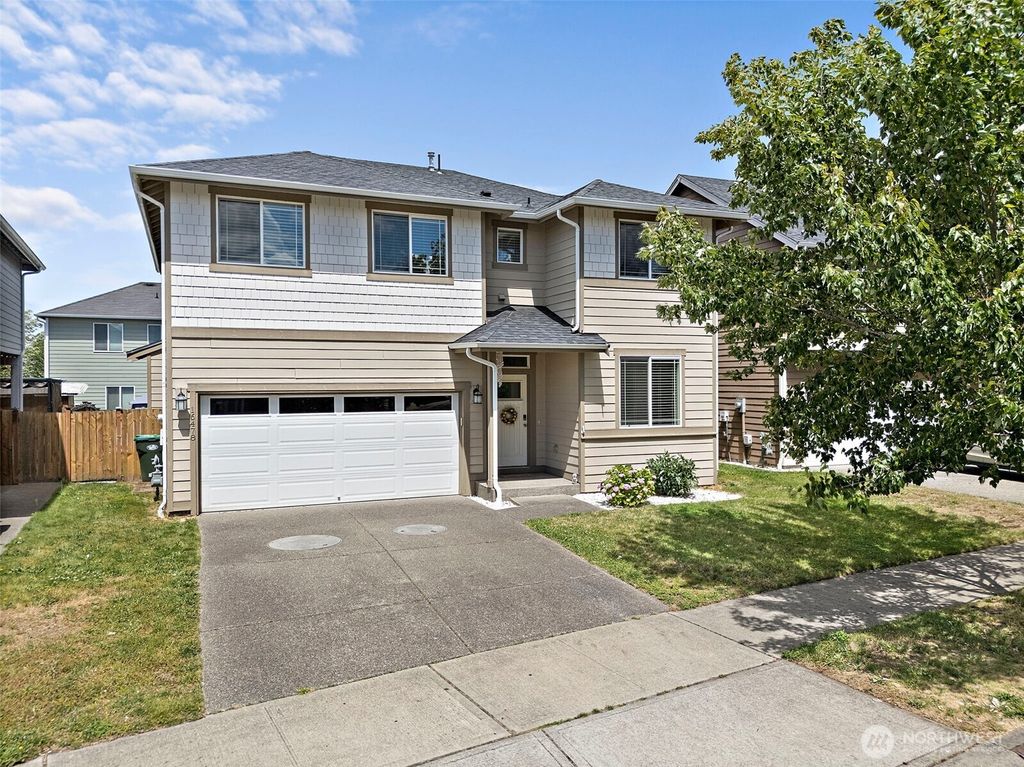 16478 Greenbrier Street SE, Yelm, WA 98597