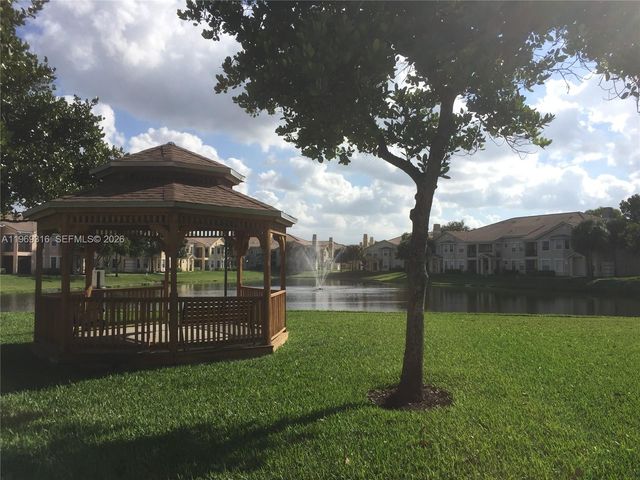 1104 Belmont Ln 1104, North Lauderdale, FL 33068