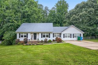 5042 Stephens Drive SW, Lilburn, GA 30047