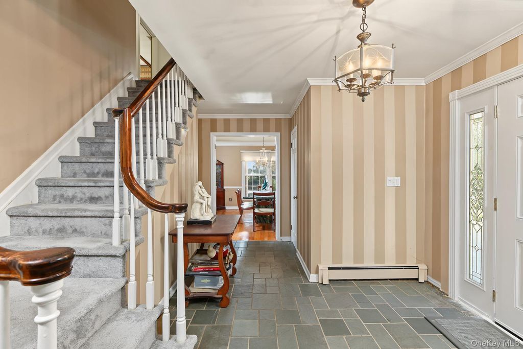 2 Three Pond Road, Smithtown, NY 11787 — photo 3