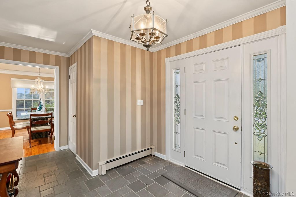 2 Three Pond Road, Smithtown, NY 11787 — photo 4